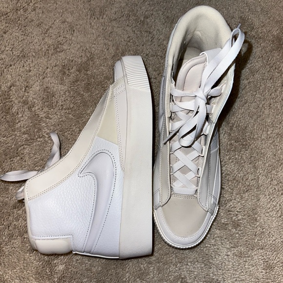 Nike Shoes - Nike high top